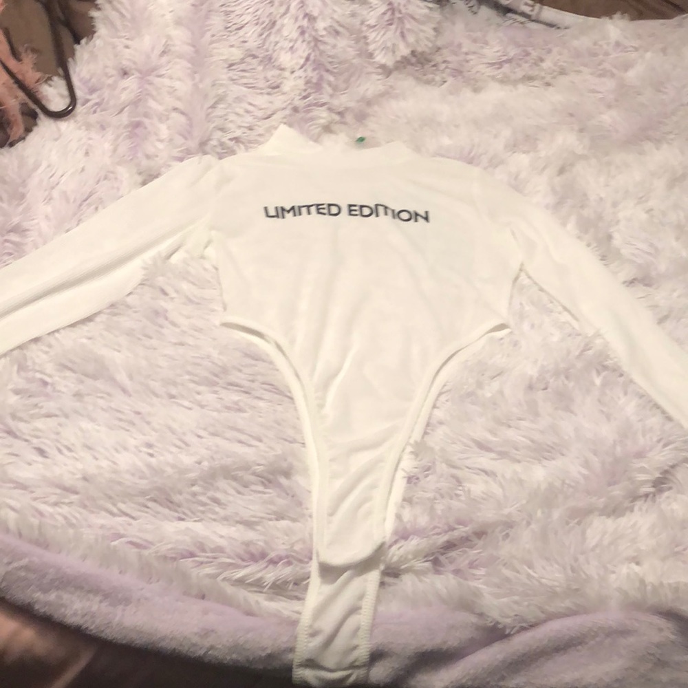 Fashion Nova body suit high rise